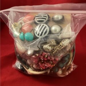 754 grams of Retro assorted jewelry grab bag